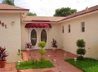 6235 NW 201st Ln, Hialeah, FL 33015