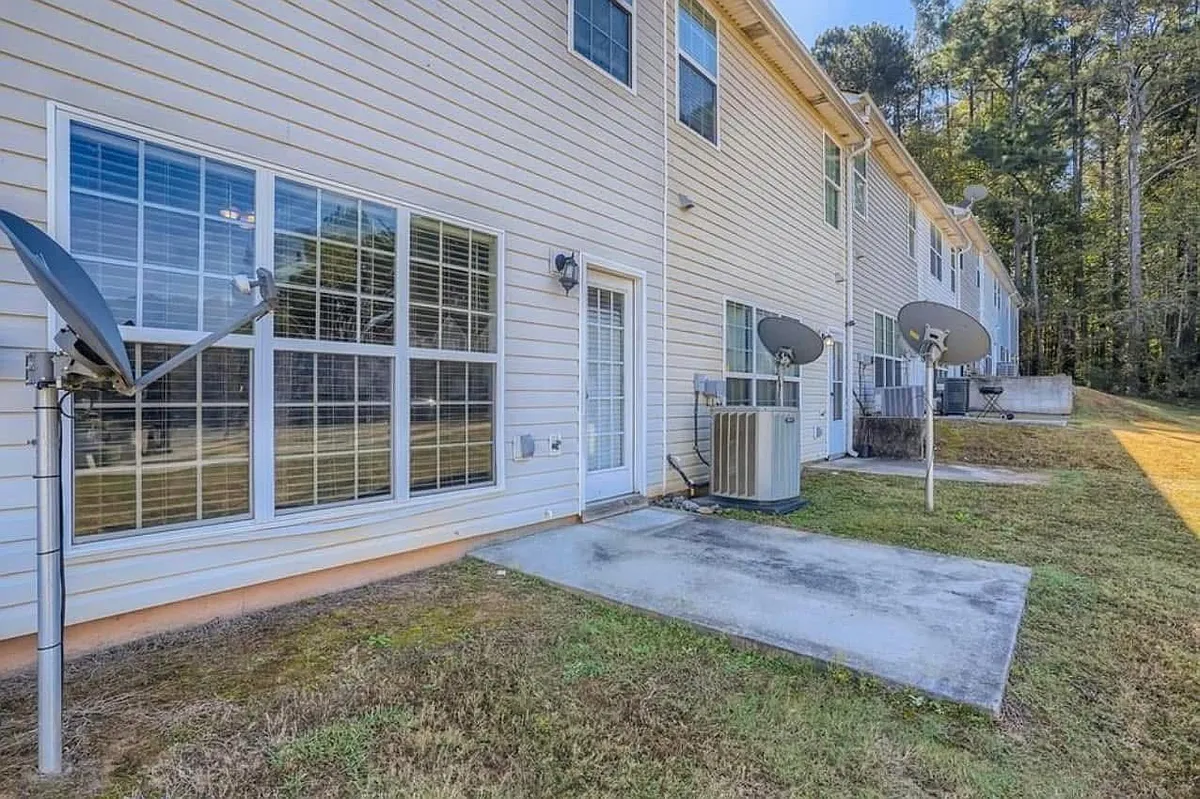 Building Photo - 8573 Kaden Dr