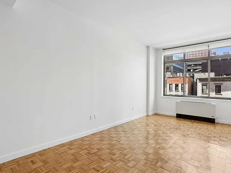 360 W 43rd St #S4D — Photo 4