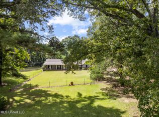 18899 Midway Rd, Terry, MS 39170