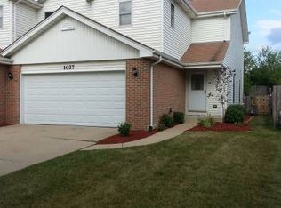 1027 Beninford Ln, Westmont, IL 60559
