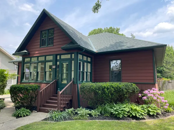 209 Sutherland Ave, Watervliet, MI 49098