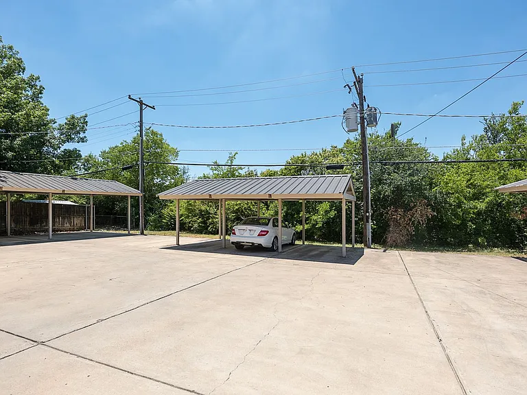 2928 Forest Park Blvd — Photo 8