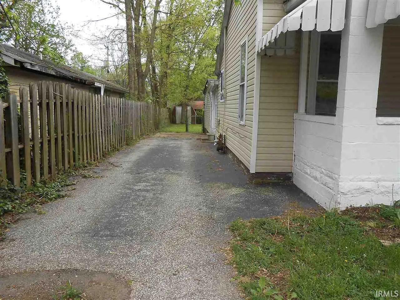 5 bed, 2.0 bath, 1428 sqft, $3,000 — Photo 4