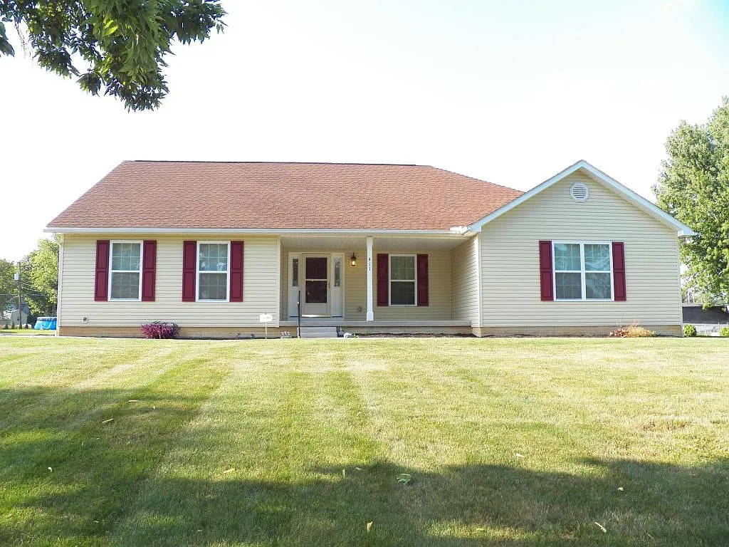 411 Cron Dr photo 1