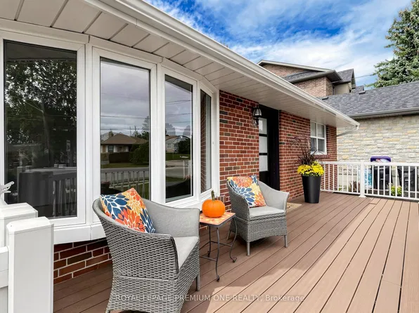 98 Thornton Ave, Bradford West Gwillimbury, ON L3Z 1N4