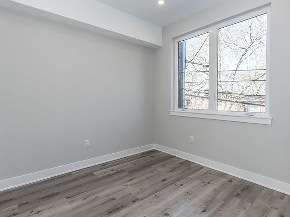 5th image of 2710 Ridge Ave #3