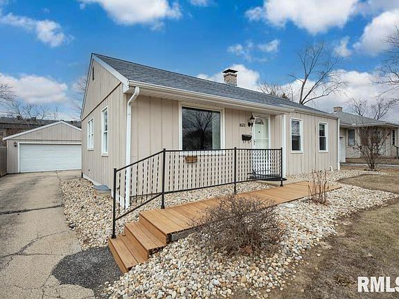 5th image of 821 W Ridge Rd