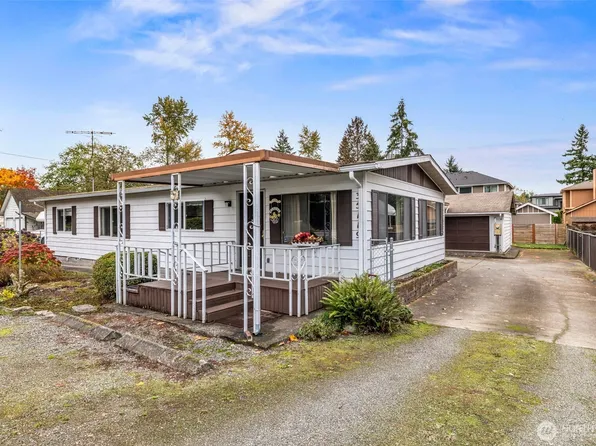 35119 28th Avenue S, Federal Way, WA 98003