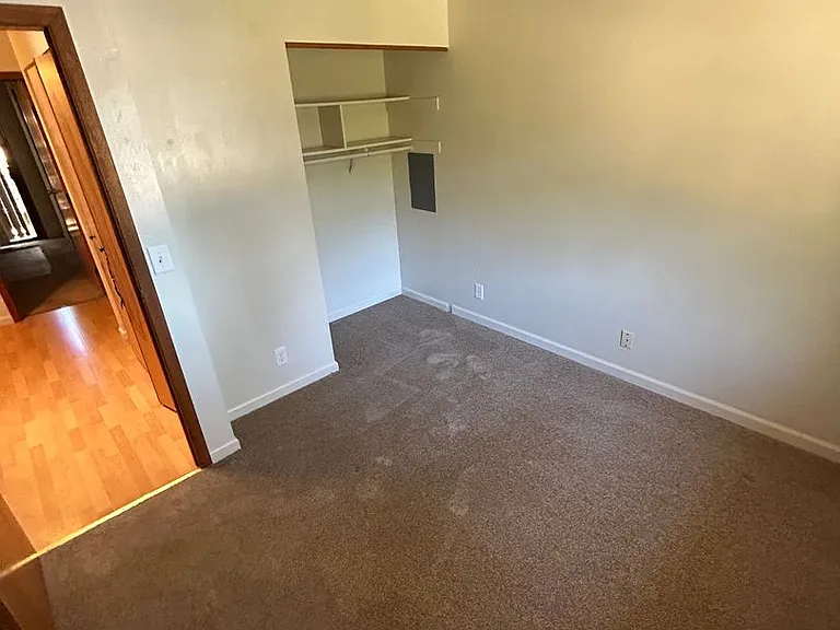 1471-1475 Townview Avenue — Photo 4