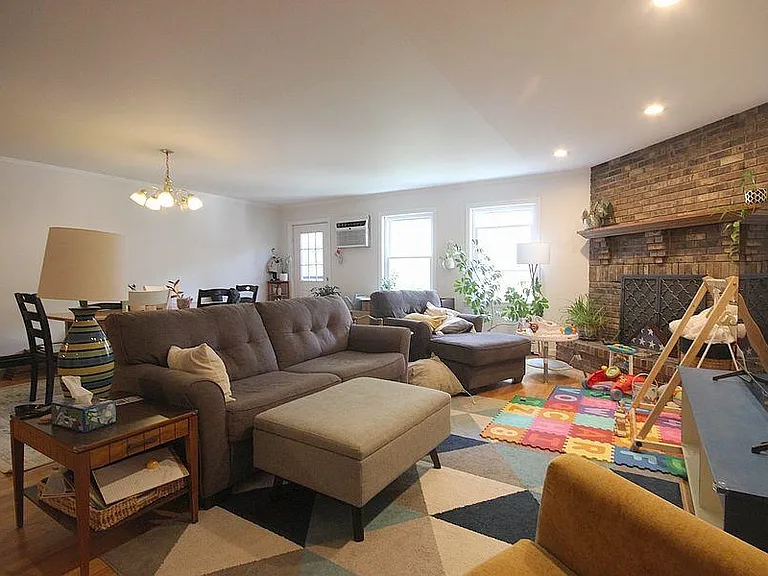 602 Monroe St #2 — Photo 6