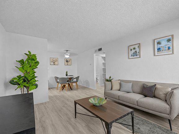 3rd image of 1642 Lomaland Dr #2139