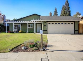 4008 Foxwood St, Bakersfield, CA 93306