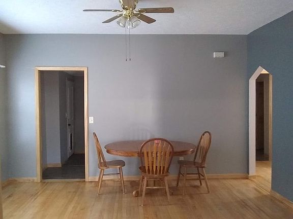 5th image of 410 Washington Blvd