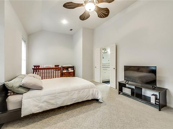 5th image of 118 Stonecreek Dr
