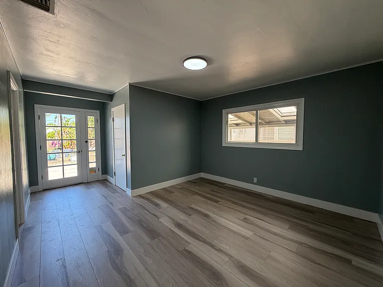 11951 Harris St — Photo 2