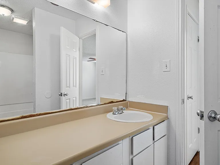 5501 Spring Meadow Rd #B — Photo 6