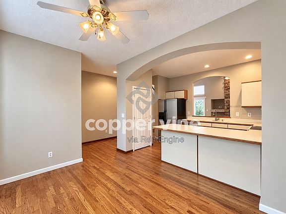 3rd image of 13054 Ash St