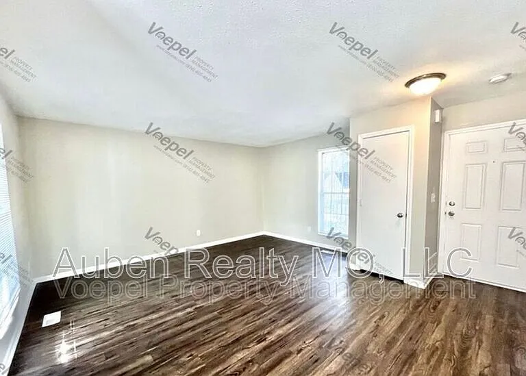 10113 E 67th St — Photo 5