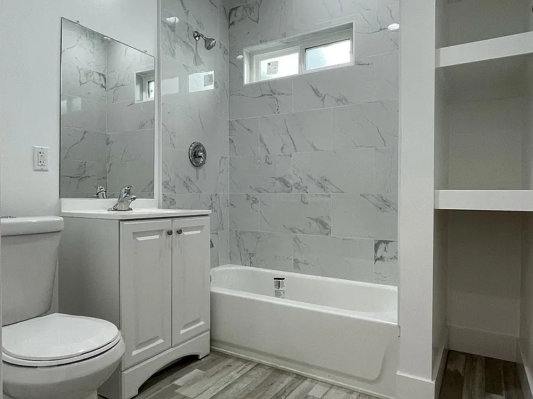 121 N New Hampshire Ave — Photo 14