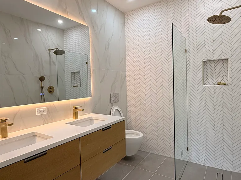 77A Somers St #2 — Photo 10