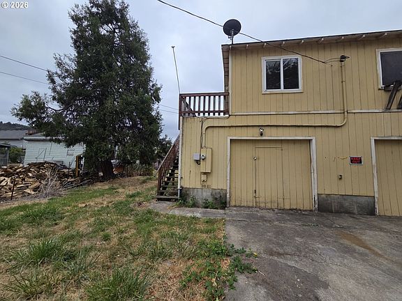 3rd image of 119 Pleasant Ave