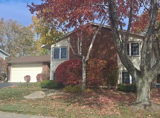 1440 Hodlmair Ln, Elk Grove Village, IL 60007