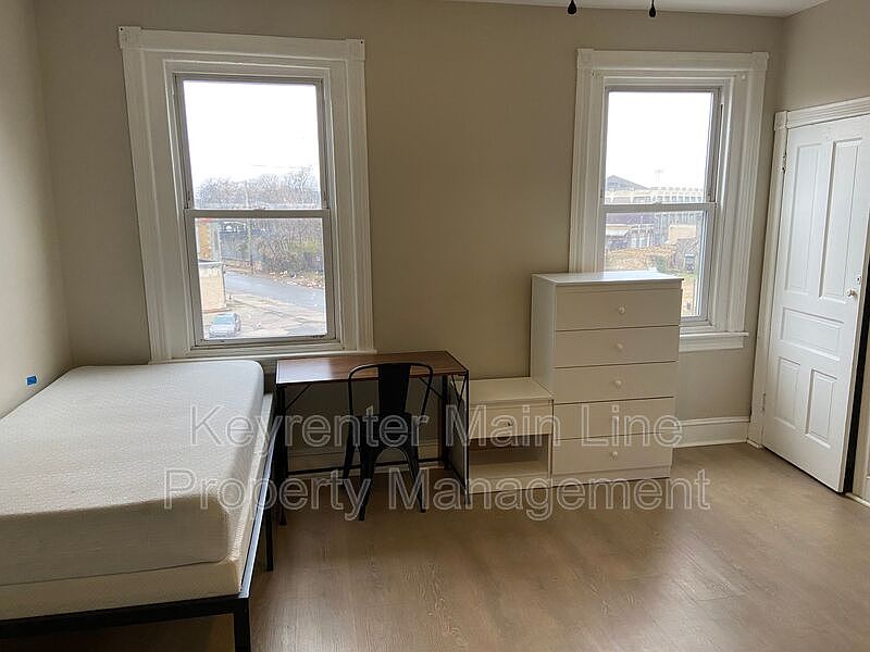 2nd image of 4501 N Broad St Unit 3R