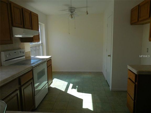 4th image of 3217 Feather Ln