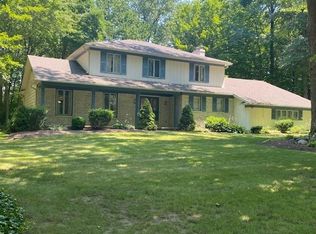 3633 Winthrop Dr, Erie, PA 16506