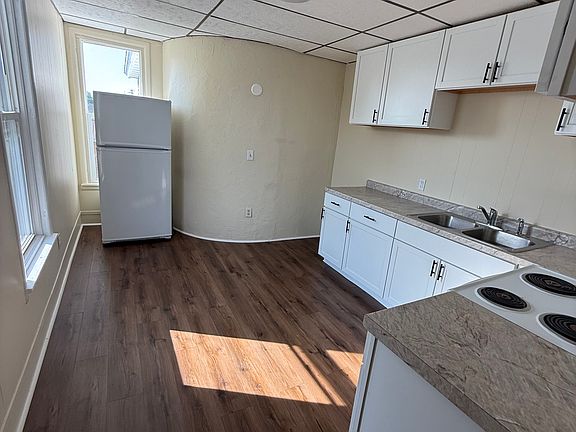 5th image of 1835 1/2 Dunlap Ave #2