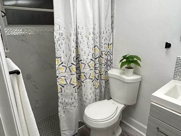 4243 Redcliff Pl #4243 — Photo 8