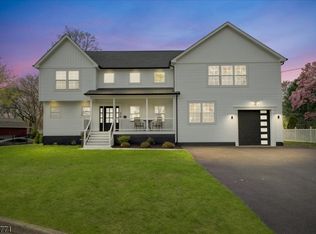 39 Terhune Ave, Pequannock, NJ 07440