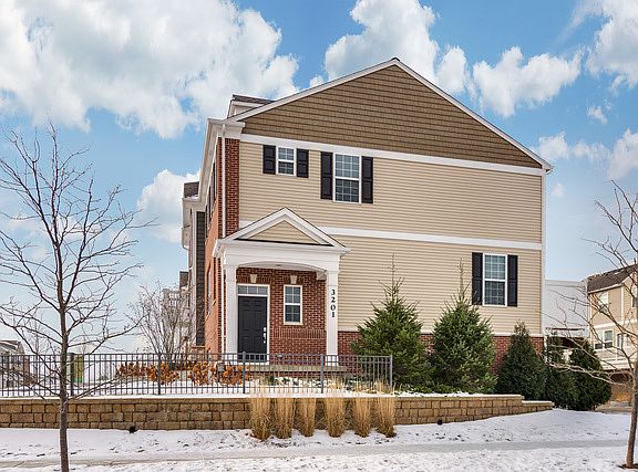 3rd image of 3201 Coral Ln