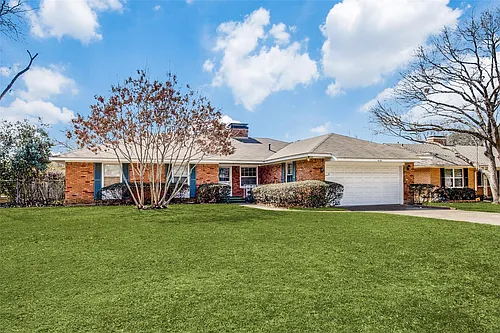 4120 Clover Ln Photo 1