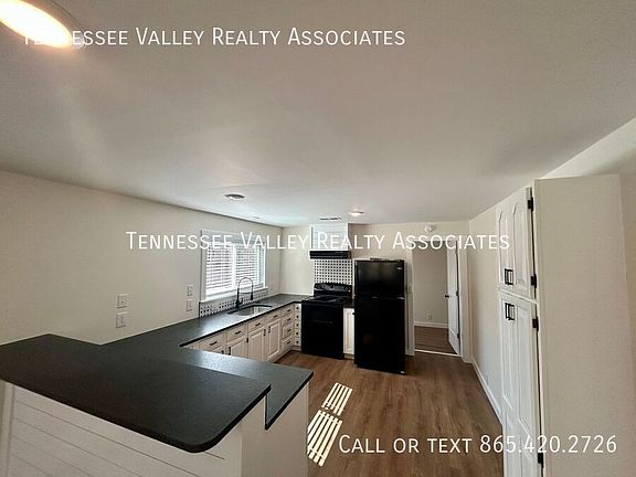 5th image of 2321 Bradford St