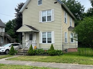 69 Hampden St, West Springfield, MA 01089