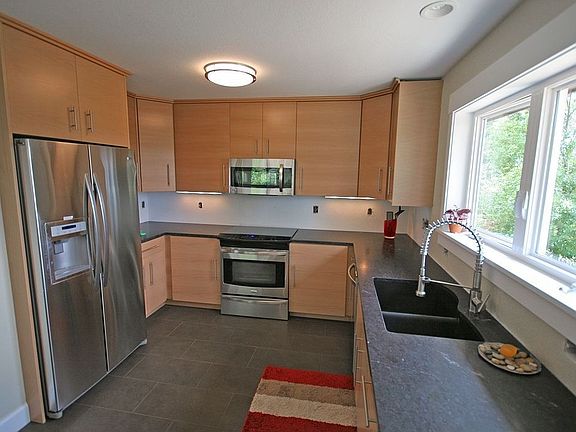 Gourmet Kitchen