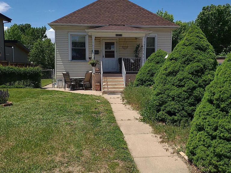 Listing photo 3