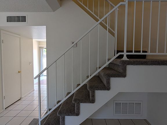 5th image of 921 W University Dr Unit 1034