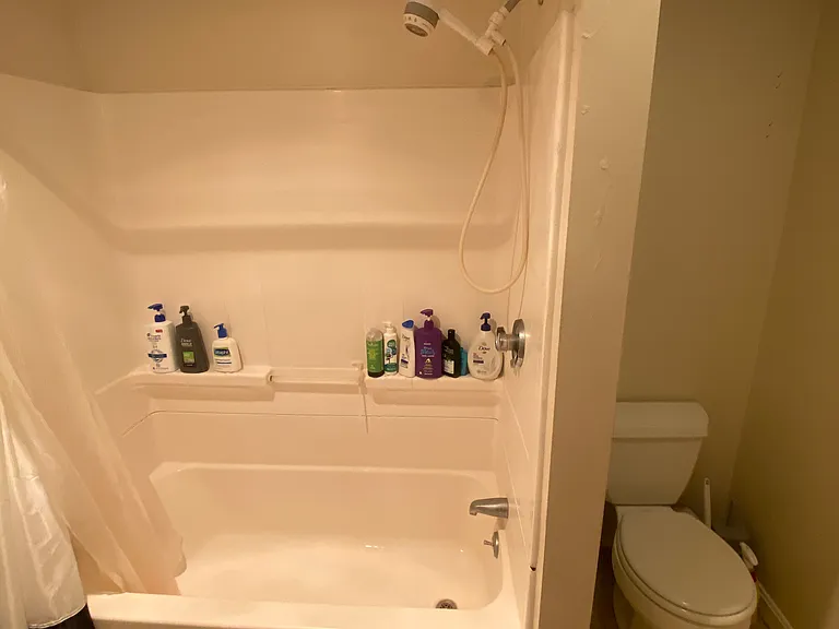 279 Pearl St #R — Photo 5