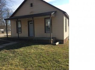 128 E Madison St, Riverton, IL 62561