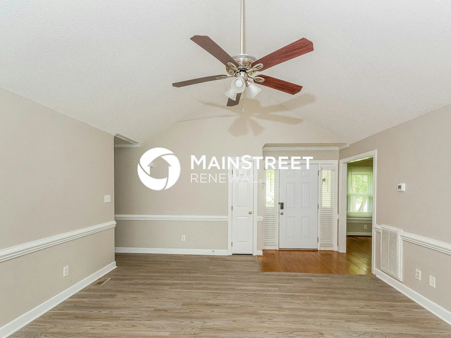 9909 Huntwyck Dr — Photo 3