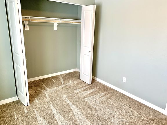 4th image of 577 S Davis St #1