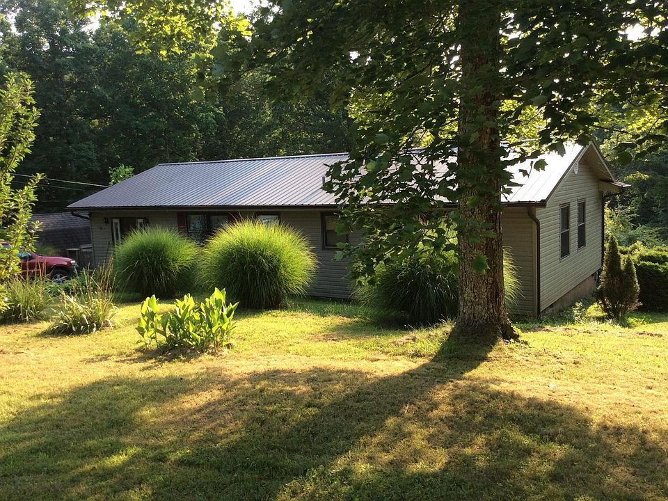 2nd image of 98 Paulina Dr