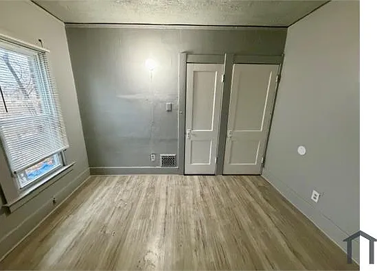 2549 Highland St #LOWER — Photo 13