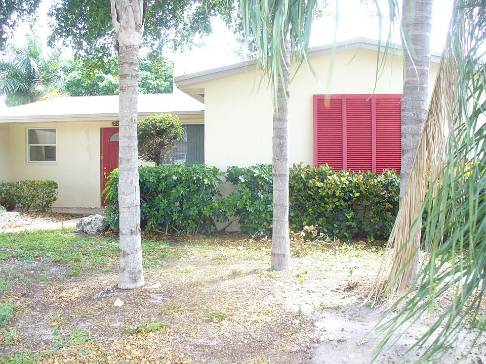 1st image of 4710 SW 43rd Ave
