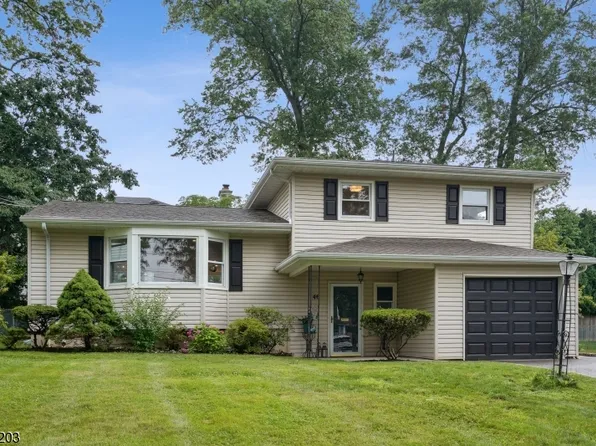 46 Montrose Ave, Fanwood Boro, NJ 07023