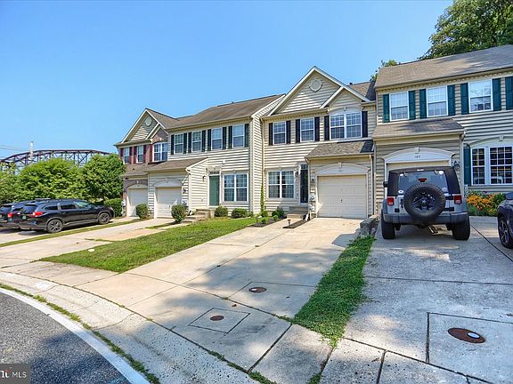 3rd image of 105 Rustic Ct
