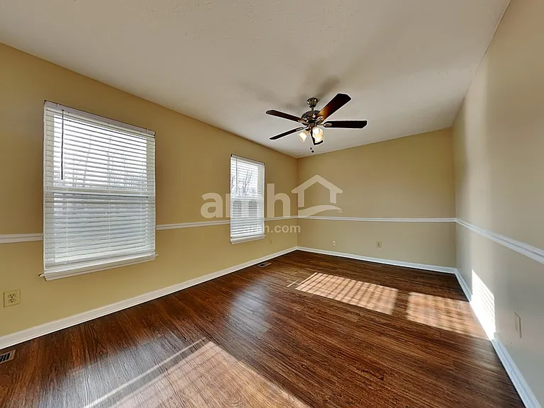 5671 Longbow Dr — Photo 20